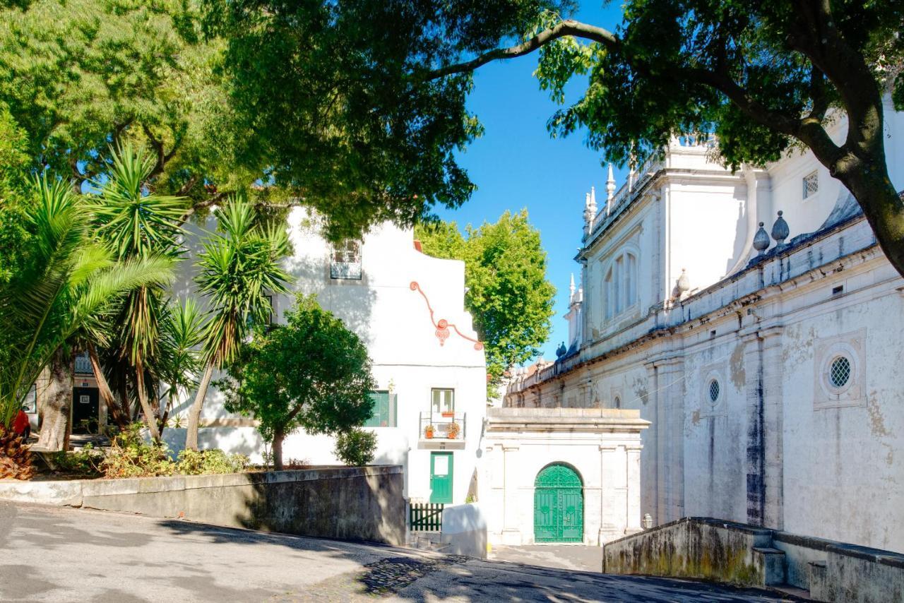 Sunny & Quiet In Historic Center *